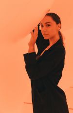 ALEXIS REN on the Set of a Photoshoot in Japan, November 2018