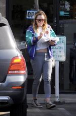 AMANDA BYNES Out for Pizza in Los Angeles 11/15/2018