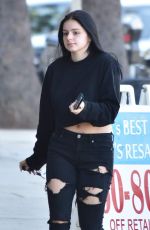 ARIEL WINTER Out for Lunch in Sherman Oaks 11/08/2018