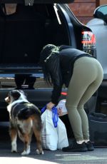 ARIEL WINTER Taking Her Dog to Vet in Sherman Oaks 11/25/2018