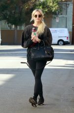 ASHLEE SIMPSON Leaves a Gym in Studio City 11/13/2018