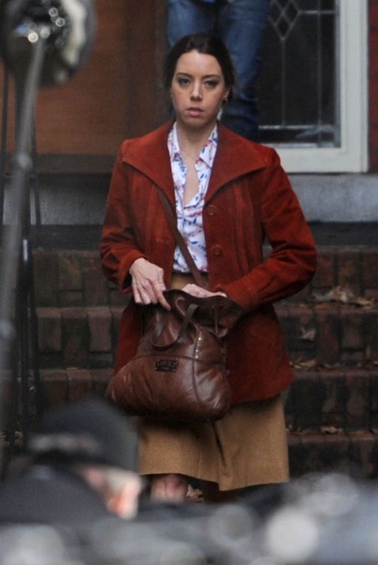 AUBREY PLAZA on the Set of Child
