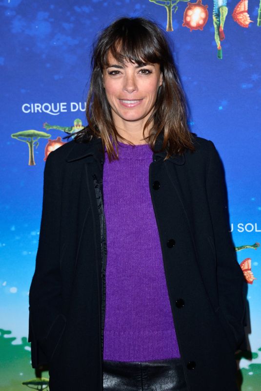 BERENICE BEJO at Cirque Du Soleil