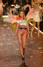 CANDICE SWANEPOEL at Victoria