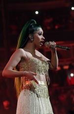 CARDI B Performs at 2018 Big Jam Concert in Chicago 11/24/2018