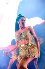 CARDI B Performs at 2018 Big Jam Concert in Chicago 11/24/2018