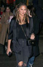 CHRISSY TEIGEN Leaves Her Apartment in New York 11/13/2018