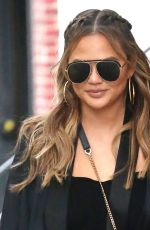 CHRISSY TEIGEN Leaves Her Apartment in New York 11/13/2018