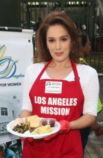 CHRISTINA DEROSA at Los Angeles Mission Thanksgiving Event 11/21/2018