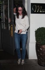 COURTENEY COX at Madeo Restaurant in Los Angeles 11/17/2018