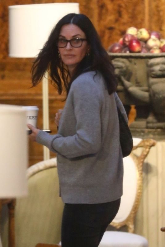 COURTENEY COX Out for Furniture Shopping in Los Angeles 11/28/2018