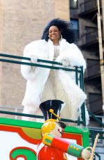 DIANA ROSS at 2018 Macy