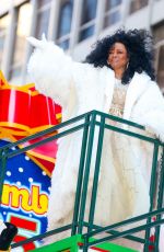 DIANA ROSS at 2018 Macy