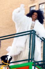 DIANA ROSS at 2018 Macy