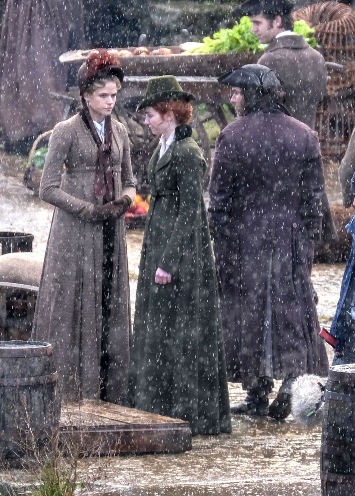 ELEANOR TOMLINSON On The Set Of A Photoshoot In Los Angeles 11 04 2018 eleanor-tomlinson-on-the-set-of-a-photoshoot-in-los-angeles-11-04-2018
