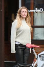 ELLIE GOULDING Leaves Saint Ambroeus in New York 11/07/2018