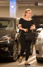 FRANCESCA EASTWOOD Shopping at Trader Joe