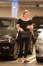 FRANCESCA EASTWOOD Shopping at Trader Joe