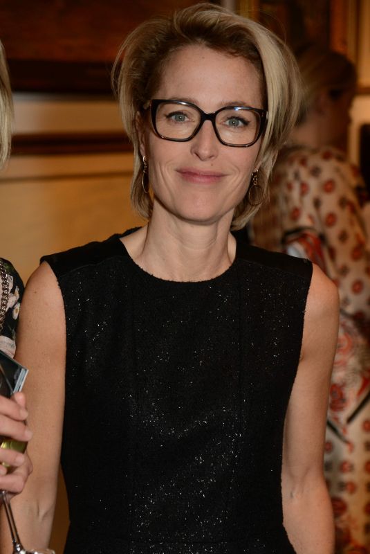 GILLIAN ANDERSON at Women for Women International #SheInspiresMe Auction 11/19/2018