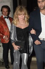 GOLDIE HAWN at Goldie