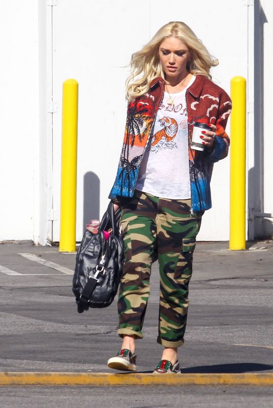 GWEN STEFANI Out and About in Los Angeles 11/12/2018