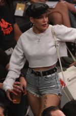 HALSEY at LA Lakers and Utah Jazz Game in Los Angeles 11/23/2018