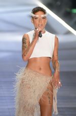 HALSEY Performs at Victoria’s Secret 2018 Show in New York 11/08/2018