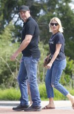 HOLLY WILLOGHBY Out and About in Australia 11/19/2018