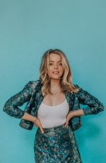 JADE PETTYJOHN on the Set of a Photoshoot, November 2018