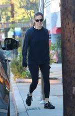 JENNIFER GARNER Leaves a Gym in Brentwood 11/03/2018