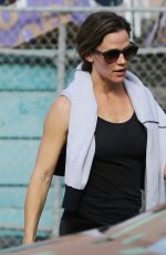 JENNIFER GARNER Leaves a Gym in Santa Monica 11/18/2018