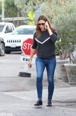 JENNIFER GARNER Out and About in Brentwood 11/16/2018