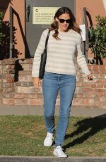 JENNIFER GARNER Out and About in Los Angeles 11/03/2018