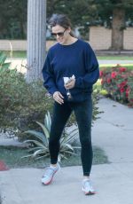 JENNIFER GARNER Out and About in Santa Monica 11/16/2018