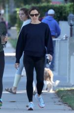 JENNIFER GARNER Out and About in Santa Monica 11/16/2018