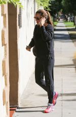 JENNIFER GARNER Out in Los Angeles 11/06/2018
