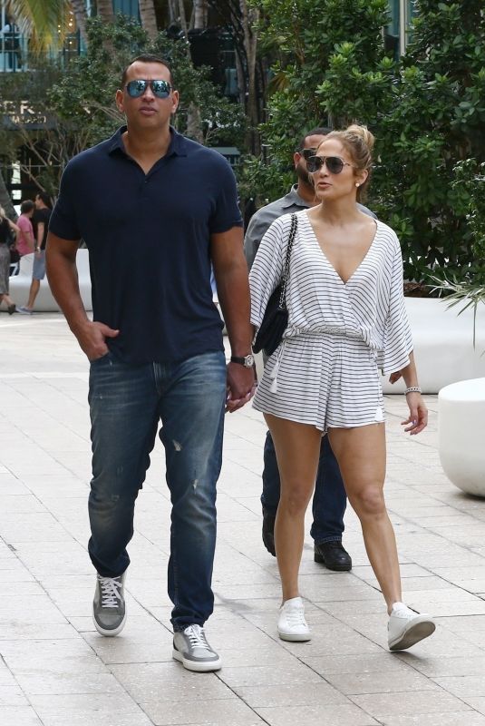 JENNIFER LOPEZ and Alex Rodriguez Out in Miami 11/02/2018