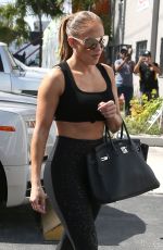 JENNIFER LOPEZ Arrives at a Gym in Miami 11/01/2018