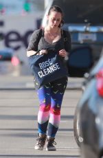 JENNIFER LOVE HEWITT Leaves a Gym in Santa Monica 11/12/2018