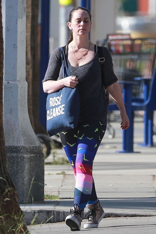 JENNIFER LOVE HEWITT Leaves a Gym in Santa Monica 11/12/2018