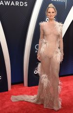 JENNIFER NETTLES at 2018 CMA Awards in Nashville 11/14/2018