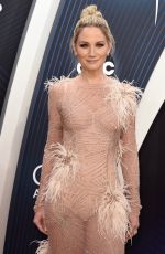 JENNIFER NETTLES at 2018 CMA Awards in Nashville 11/14/2018