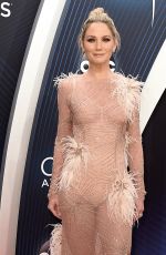 JENNIFER NETTLES at 2018 CMA Awards in Nashville 11/14/2018