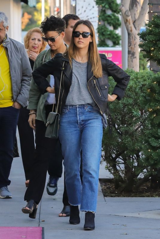 JESSICA ALBA Out and About in Beverly Hills 11/23/2018