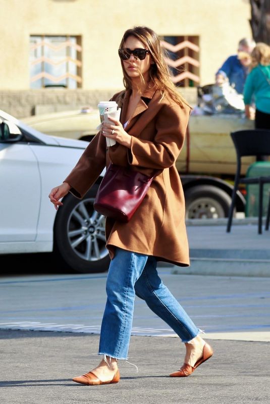 JESSICA ALBA Out and About in Palm Springs 11/18/2018