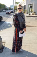 JULIA ROBERTS Out and About in Los Angeles 11/24/2018
