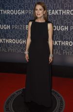 JULIANNE MOORE at 2019 Breakthrough Prize in Mountain View 11/04/2018