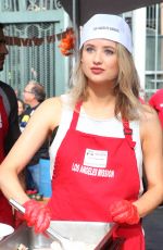 KASSANDRA CLEMENTI at Los Angeles Mission Thanksgiving Event 11/21/2018