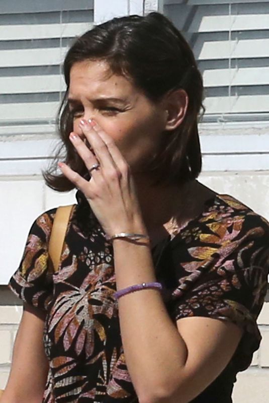 KATIE HOLMES Shows Engagement Diamond Ring Out in New Orleans 10/30/2018