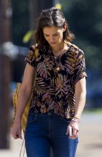KATIE HOLMES Shows Engagement Diamond Ring Out in New Orleans 10/30/2018